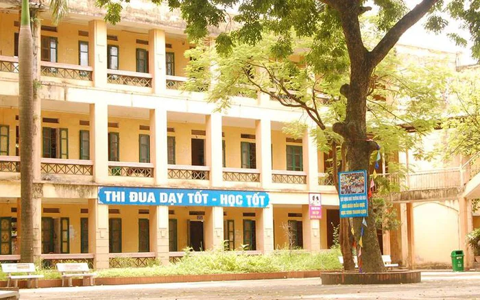 Trường THPT Quận Hoàn Kiếm