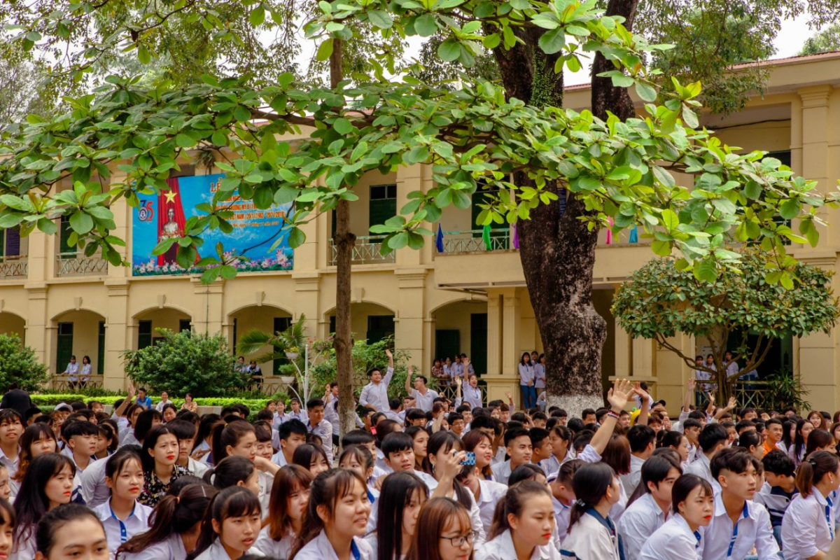 Danh sách Trường THPT Quận Hoàng Mai