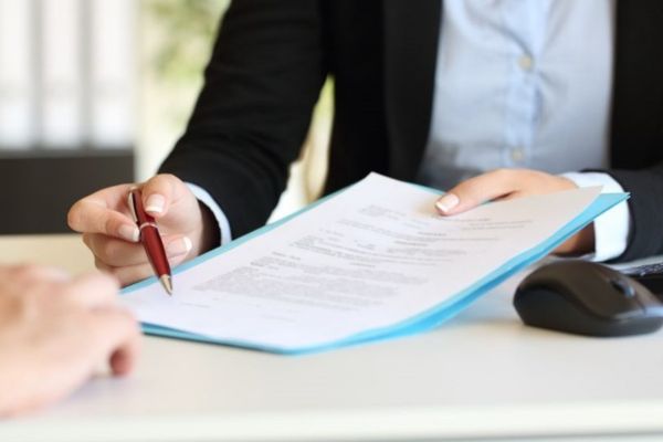 Đặt cọc và đảm bảo thực hiện hợp đồng