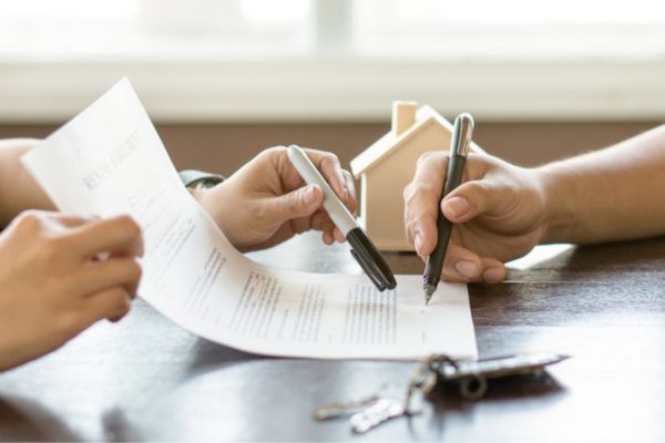 Hợp đồng kinh doanh ở nhờ