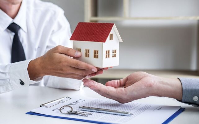 người thi hành án