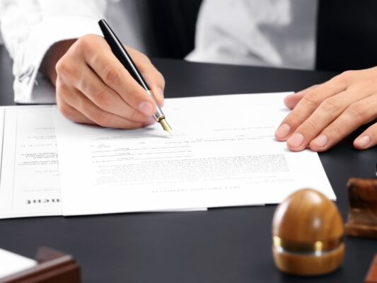 Công chứng tài sản bị phong tỏa