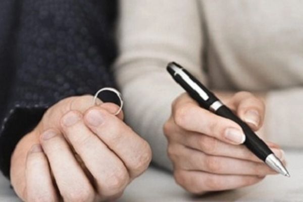 Bạn có biết điều gì xảy ra nếu bỏ qua công chứng khi có tài sản chung?