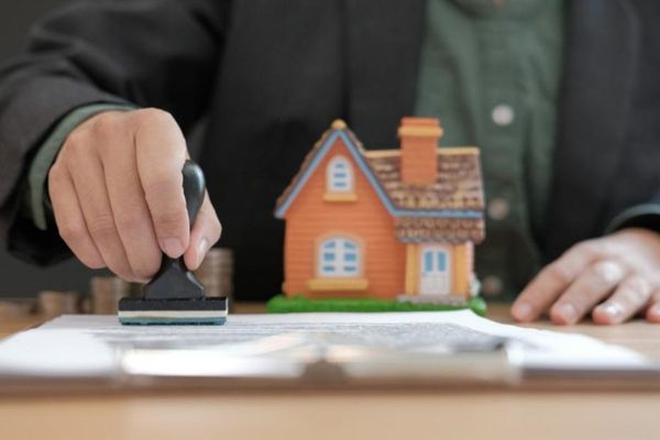 Bí quyết công chứng hợp đồng bất động sản nhanh chóng và hiệu quả!
