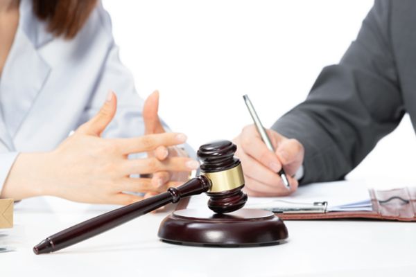 Tại sao công chứng tài sản riêng là lựa chọn thông minh trước khi cưới?