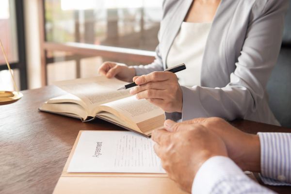 Công chứng đất mua bán