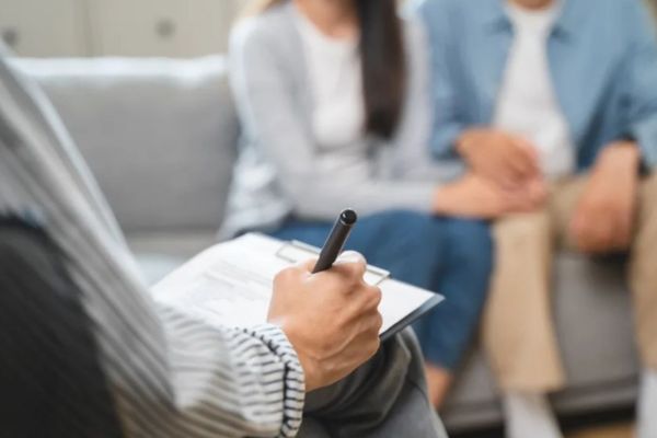 Thỏa thuận tài sản vợ chồng: Một bí quyết gì để xây dựng gia đình bền vững?