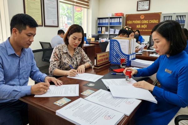 Công chứng thỏa thuận về việc giải quyết quyền thăm nom con