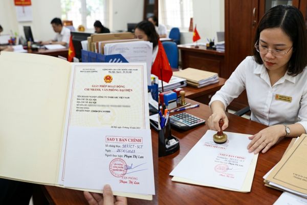 Chứng thực bản sao Giấy phép hoạt động chi nhánh, văn phòng đại diện
