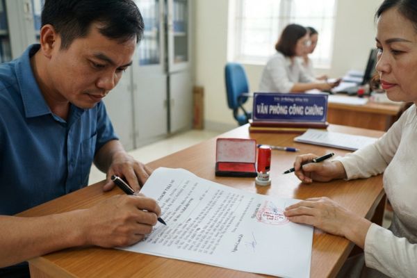 Chứng thực chữ ký trên giấy cam kết thanh toán nợ đúng hạn