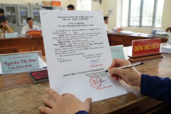 Chứng thực chữ ký trên giấy ủy quyền đăng ký mã số thuế cá nhân