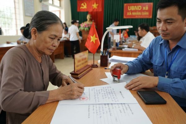Chứng thực chữ ký trên đơn xin xác nhận tình trạng hư hỏng của tài sản bảo đảm do thiên tai